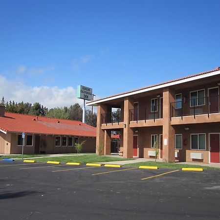 Rancho California Inn Temecula Exterior photo
