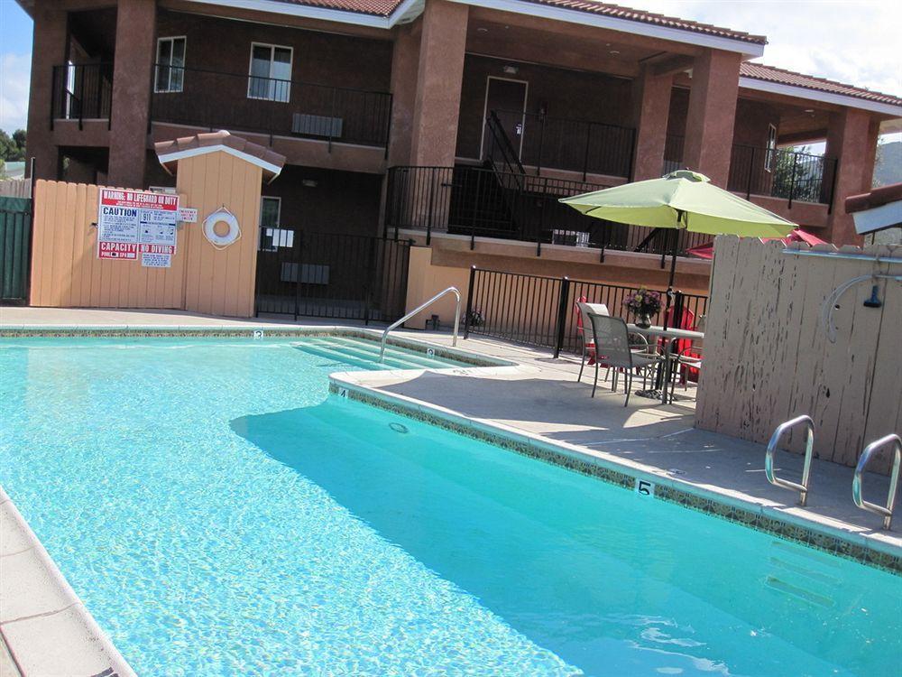Rancho California Inn Temecula Exterior photo