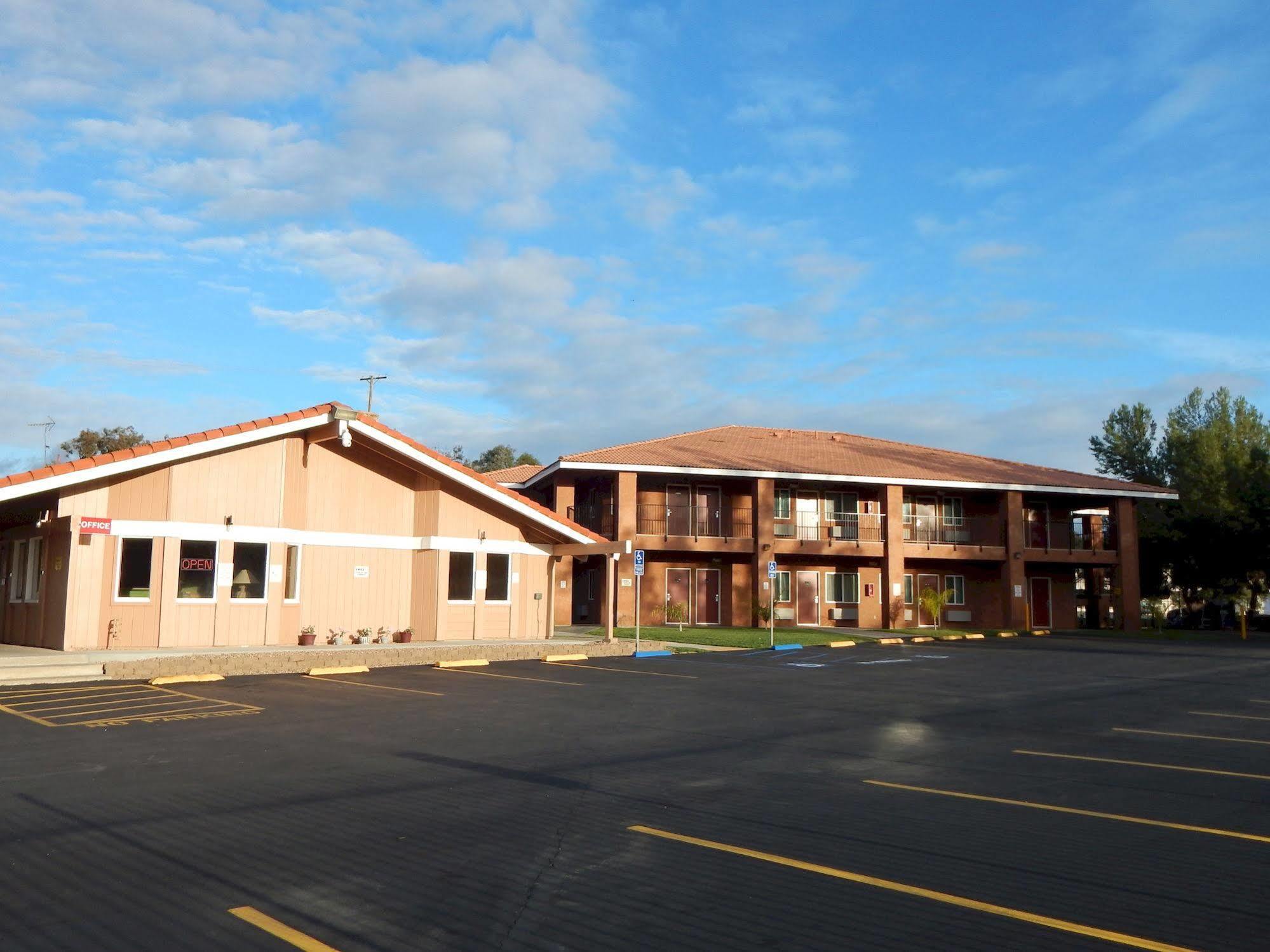 Rancho California Inn Temecula Exterior photo