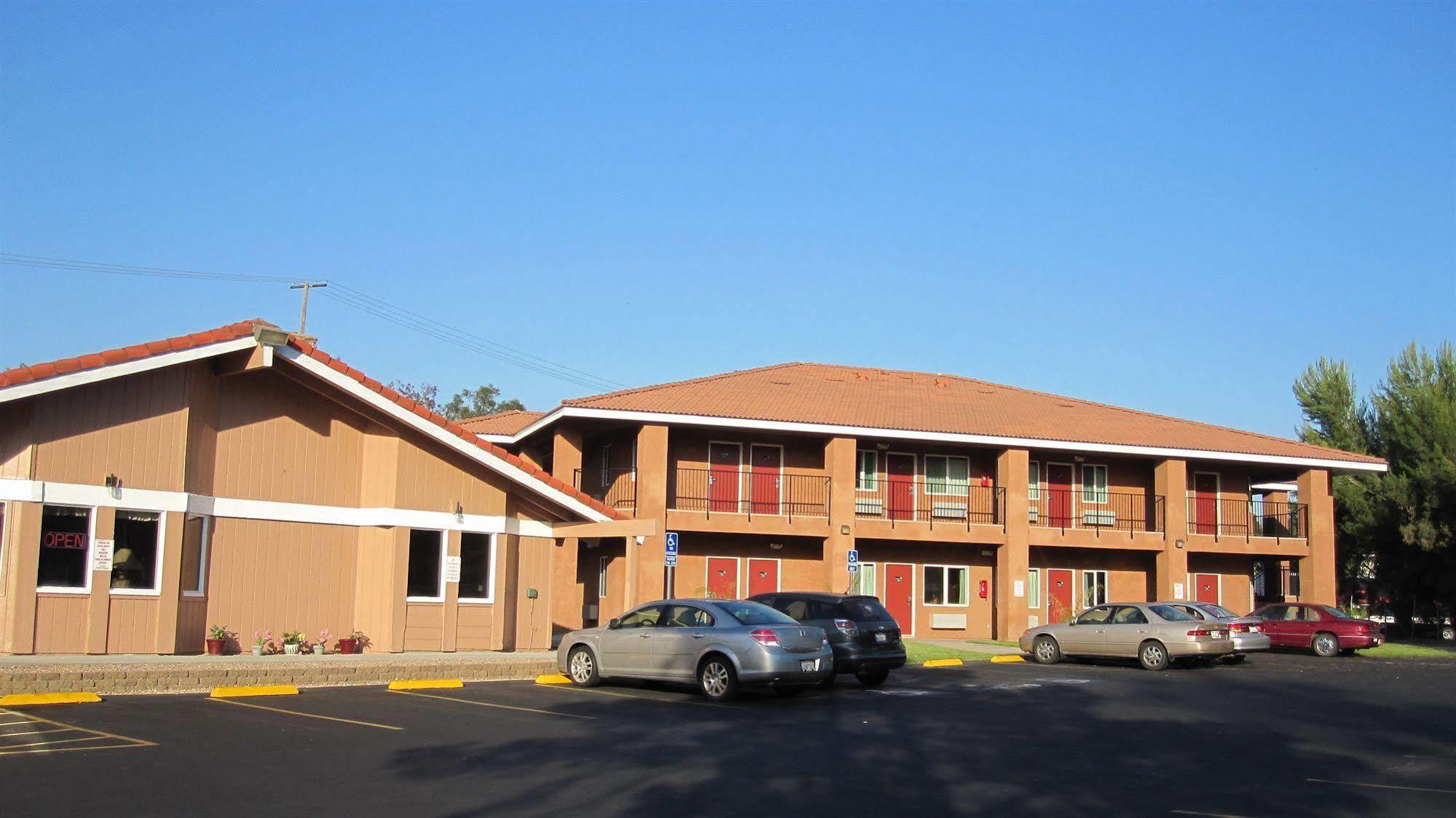 Rancho California Inn Temecula Exterior photo